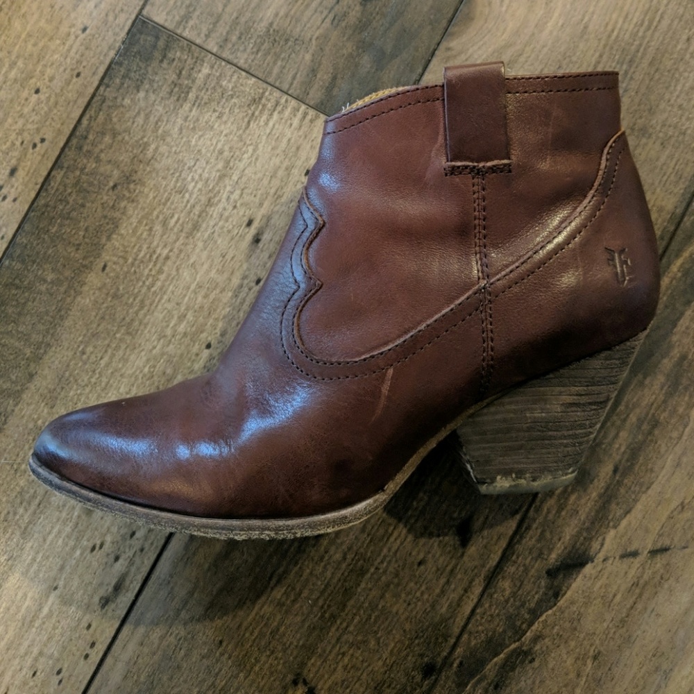 Frye Reina Bootie